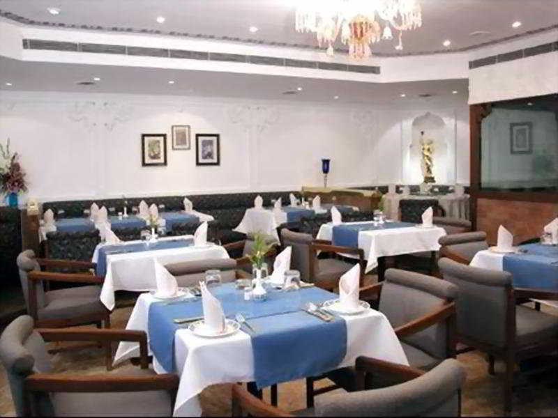 Hotel Heritage Formerly Known As Comfort Inn Heritage Bombaim Restaurante foto